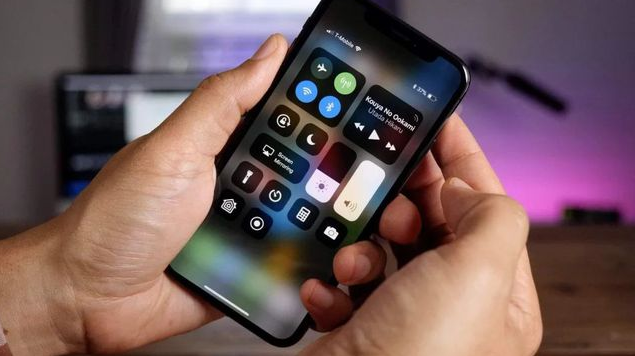 姑苏苹果手机维修分享iPhone 12信号差怎么办 